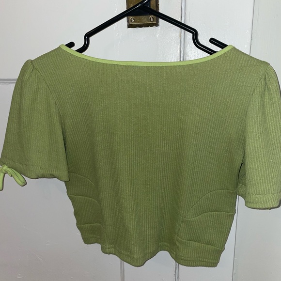 Cider medium ribbed green shirt with bows - Picture 3 of 4